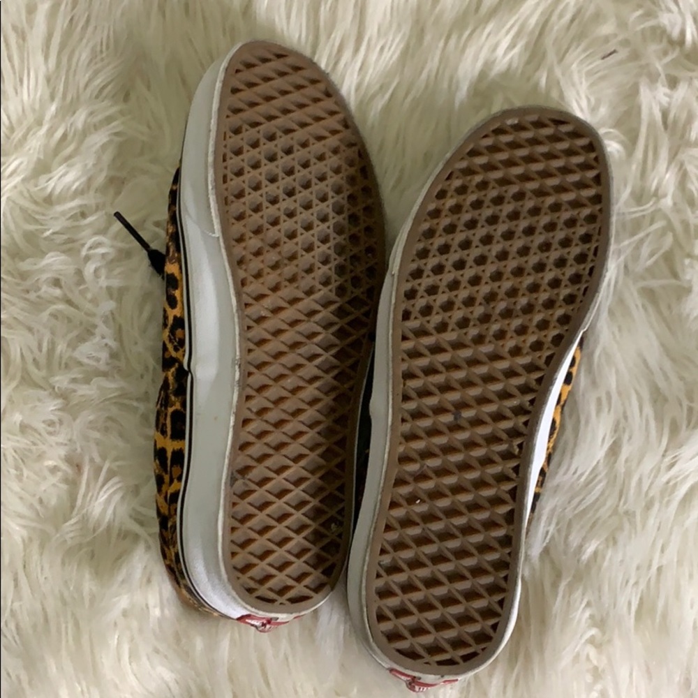 Leopard Vans - Picture 3 of 3